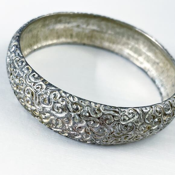 Anne Klein Vintage Textured Silver Bangle Bracelet - Picture 2 of 6